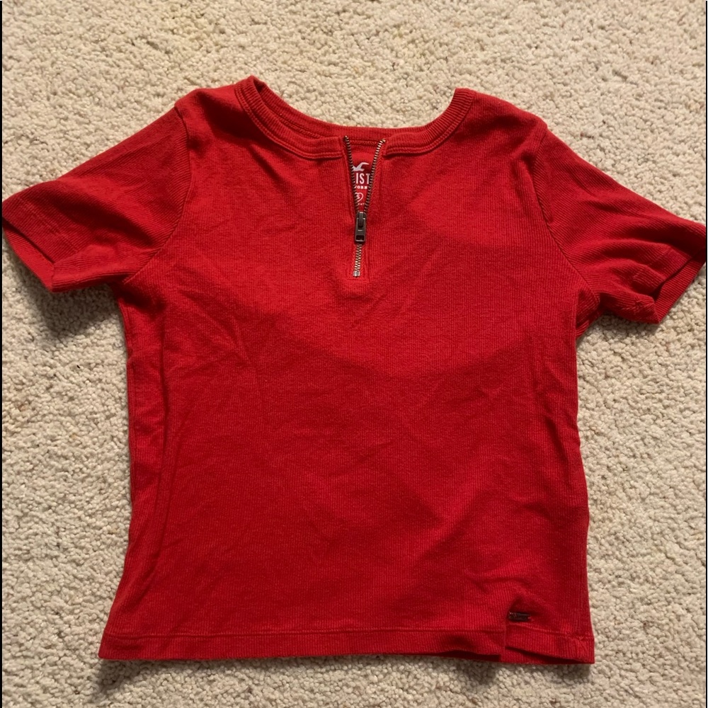 Red cropped shirt